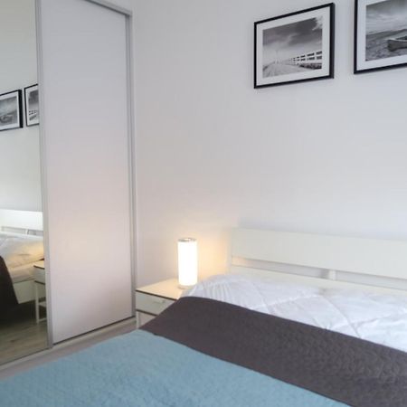 Апартаменти Bialy Apartament Centrum Колобжег Екстер'єр фото